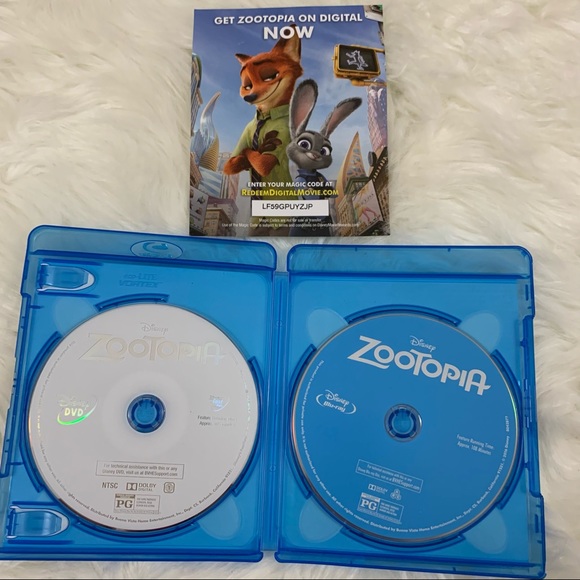 NEW Zootopia Blu-Ray DVD set - Picture 4 of 5
